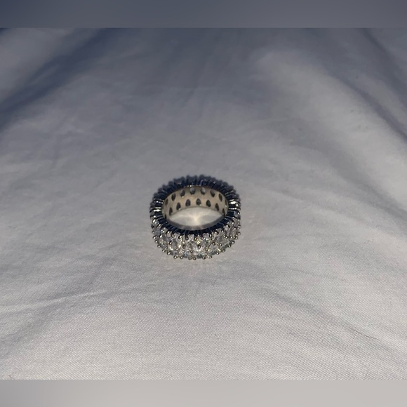 Silver rings - Picture 3 of 15